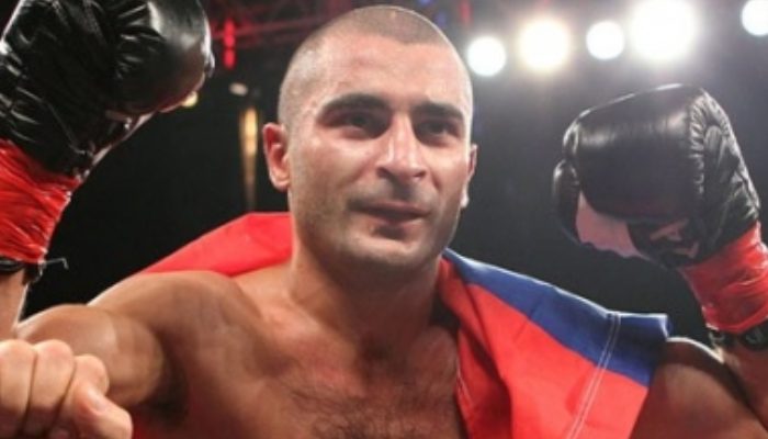 Այսօր Վիկ Դարչինյանի ծննդյան օրն է