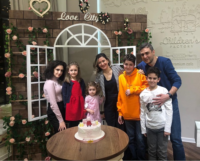 «Մենք մի քիչ էլ մեծացանք». Վահե Տեր-Մինասյանի հրապարակած գեղեցիկ լուսանկարը