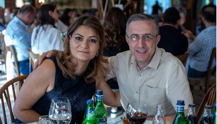 Միայն դիտեք, թե որքան գեղեցկուհի դուստր ունի հայտնի լրագրող Արտյոմ Երկանյանը