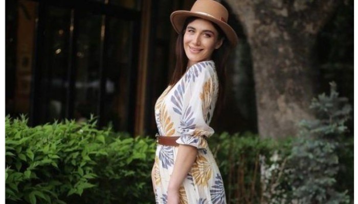 «Շքեղությունը գումարի հարց է, էլեգանտությունը՝ կրթության»․ Օլյա Հակոբյան