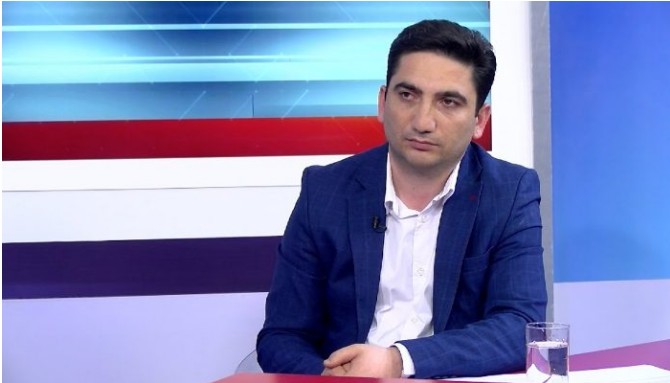 «Վերջին օրերին ինձ դիմում են իշխանության որոշ չինովնիկներ»․ Նաիրի Հոխիկյան