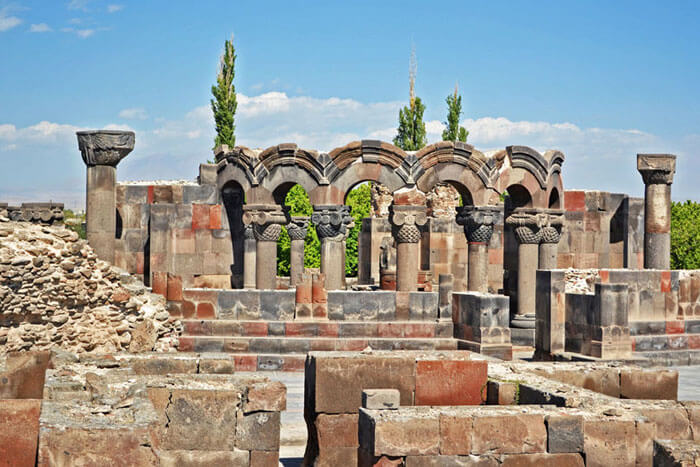 Թեստ․ հայկական ո՞ր հայտնի տաճարն է պատկերված լուսանկարում