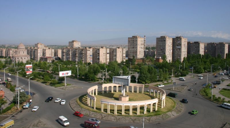 Երևանում կտրուկ շոգի պատճառով՝ կանգառում տղամարդն ուշագնաց է եղել