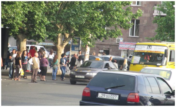 Երևանում կտրուկ շոգի պատճառով՝ կանգառում տղամարդն ուշագնաց է եղել